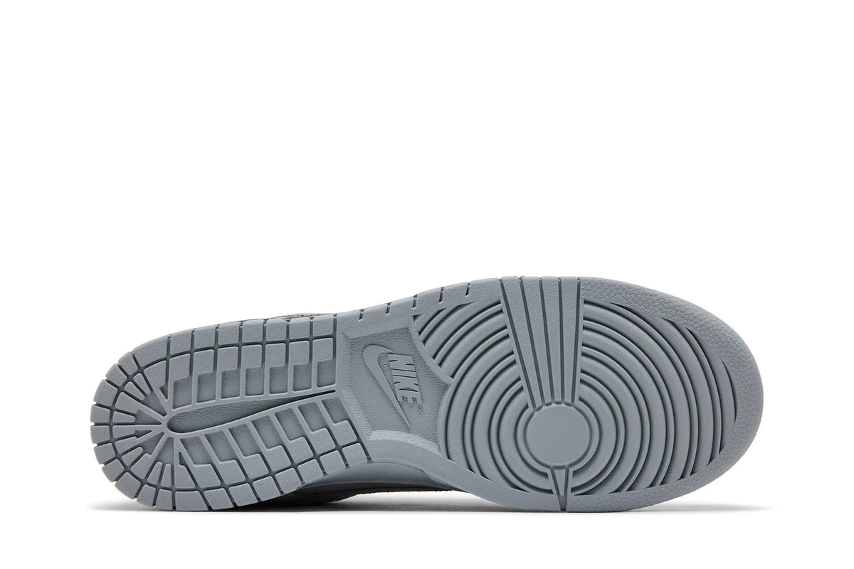 Nike Dunk Low SE "Wolf Grey"