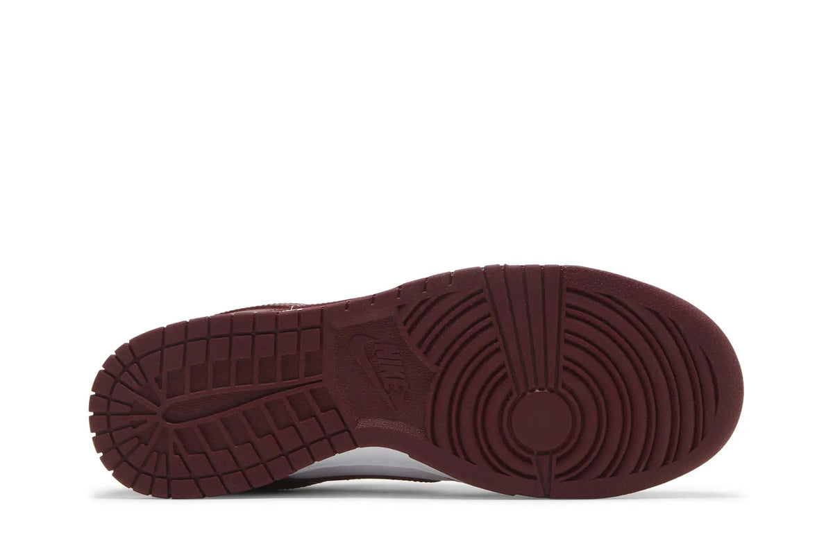 Nike Dunk Low "Team Red"