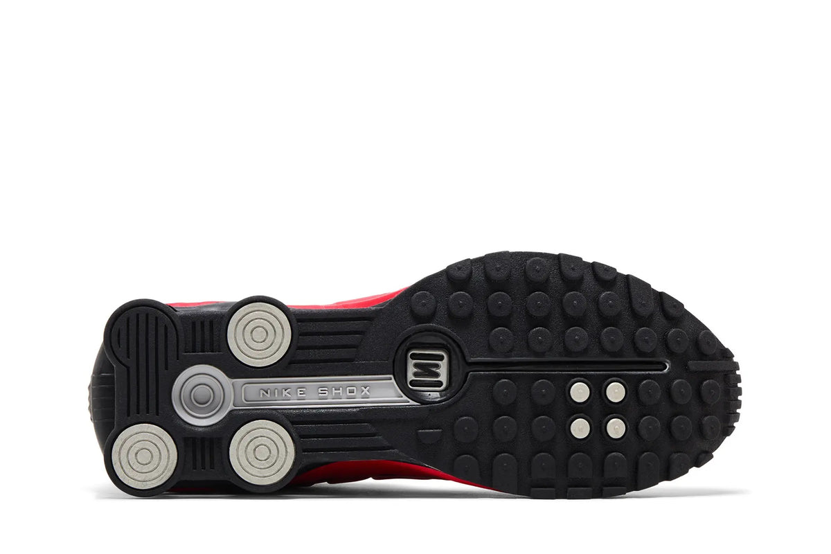 Nike Shox R4 "University Red Black"