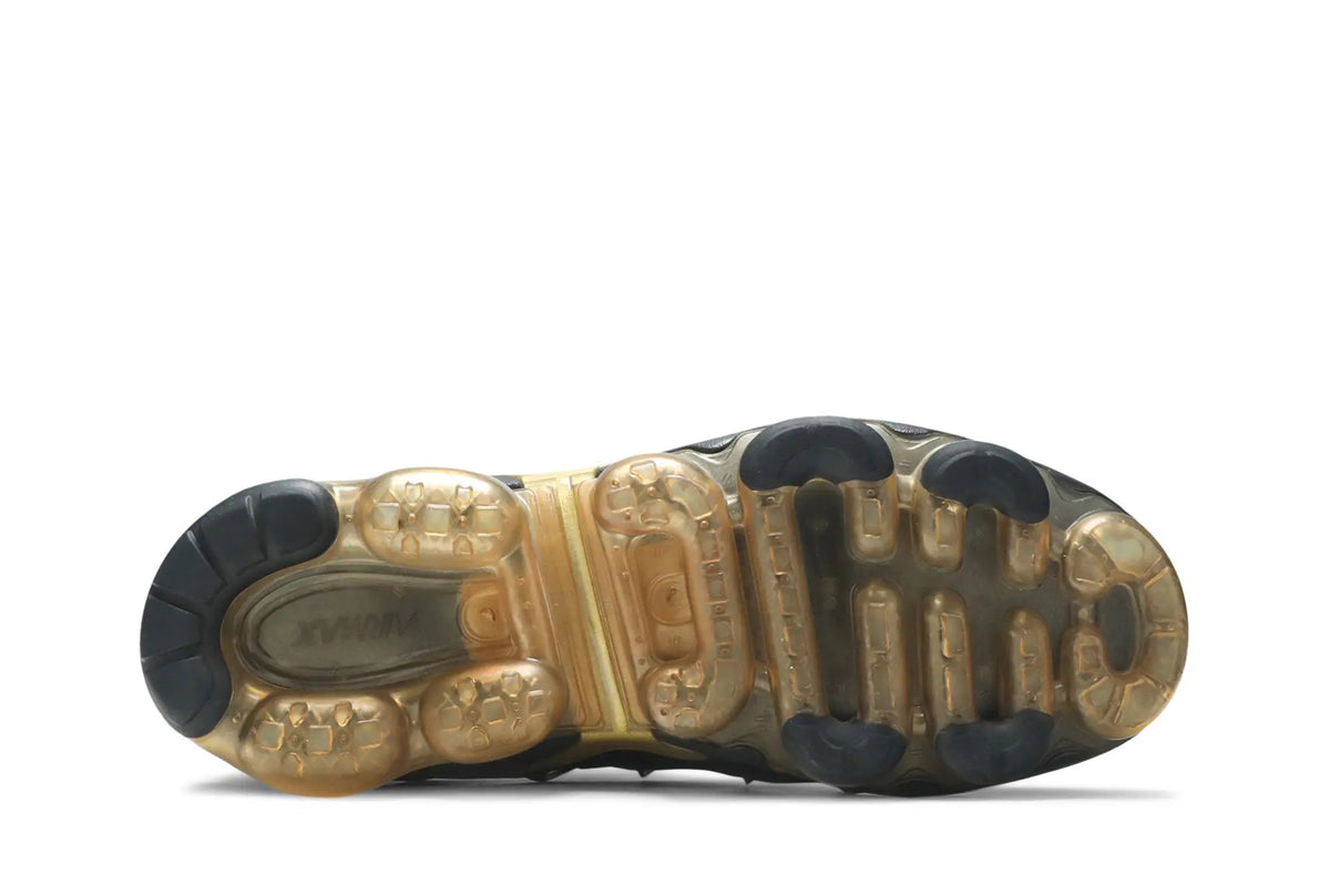 Nike Air VaporMax Plus "Black / Gold"