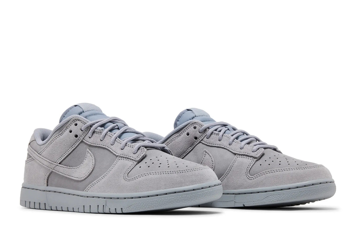 Nike Dunk Low SE "Wolf Grey"
