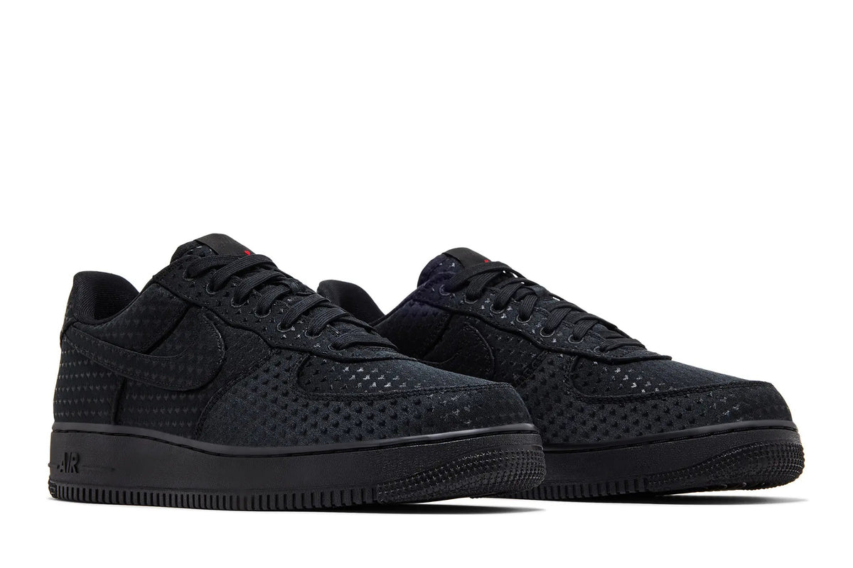 Nike Air Force 1 "Valentine's Day - Triple Black (2026)"