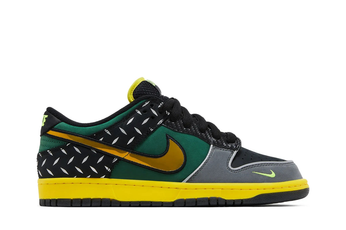 Nike Dunk Low UO PREM "What The Duck Home"
