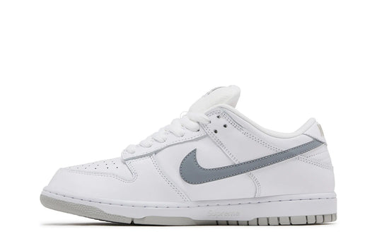 Nike SB Dunk Low "Supreme - White"