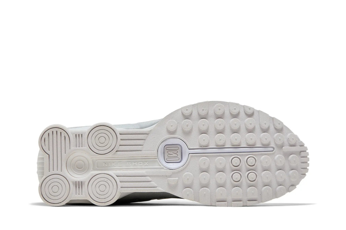 Nike Shox R4 "White Bright Crimson Metallic Silver"