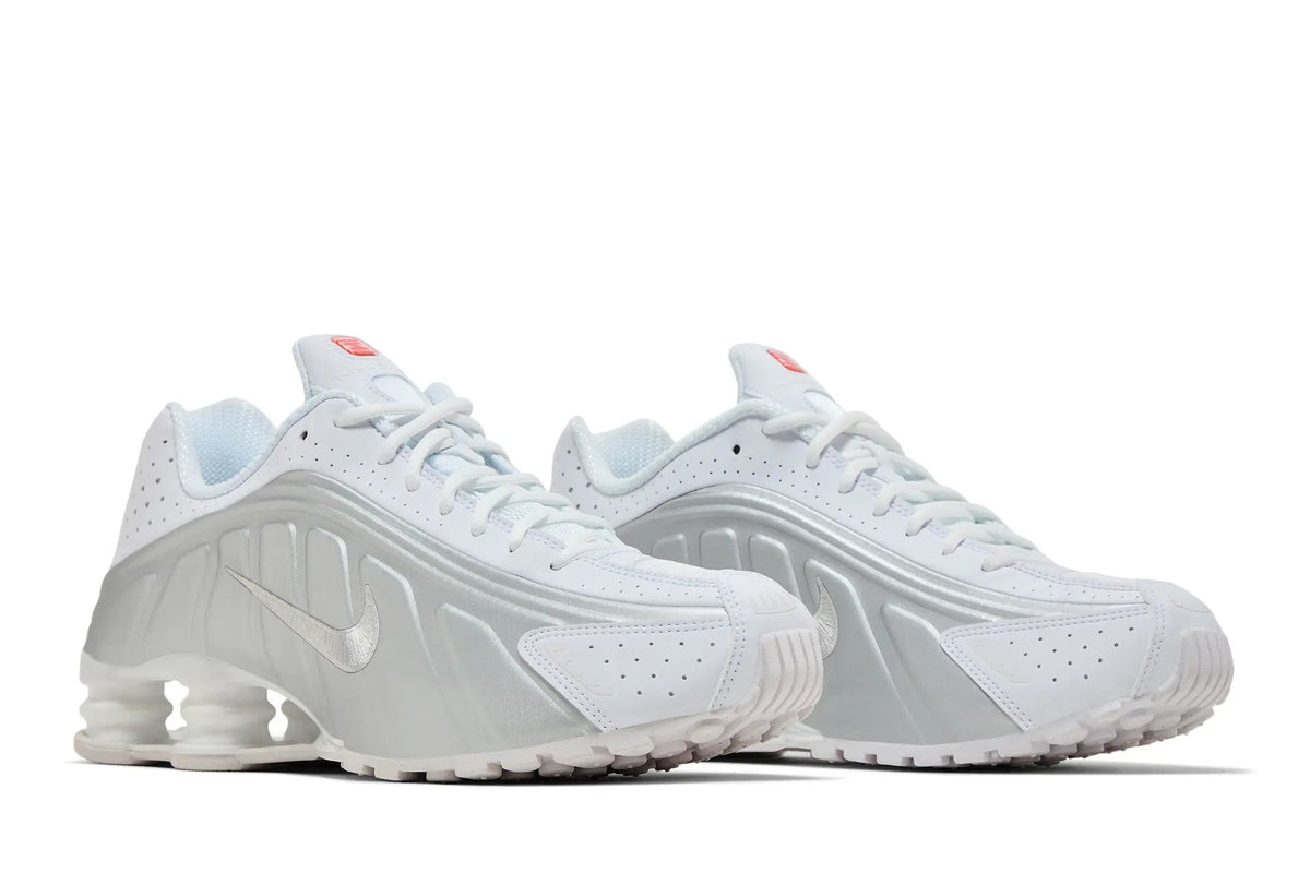 Nike Shox R4 "White Bright Crimson Metallic Silver"